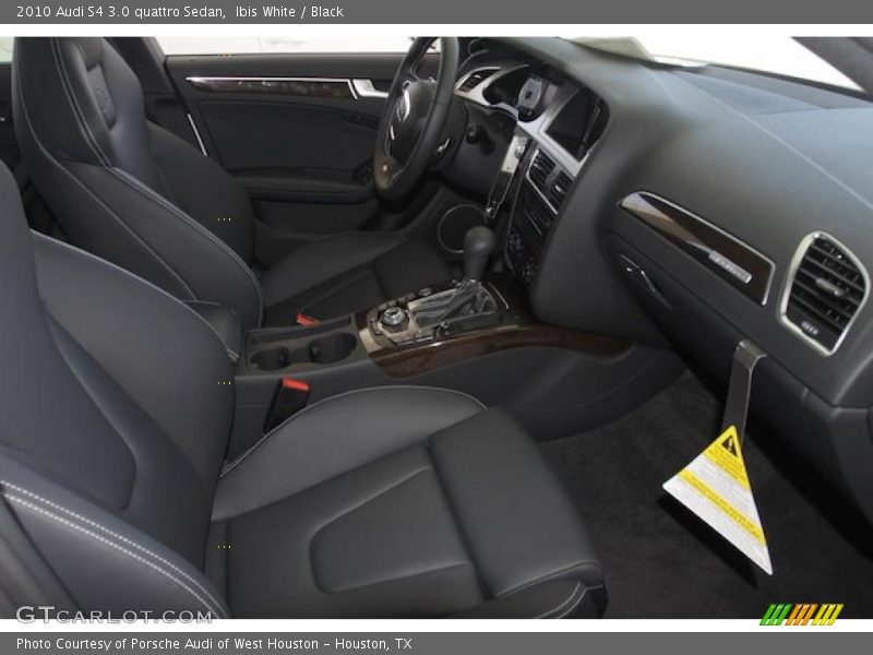 Ibis White / Black 2010 Audi S4 3.0 quattro Sedan