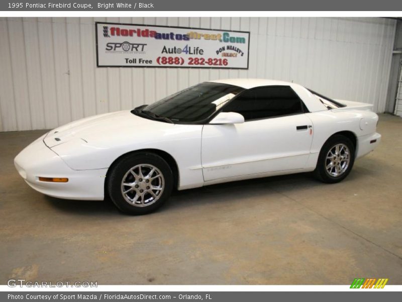 Bright White / Black 1995 Pontiac Firebird Coupe