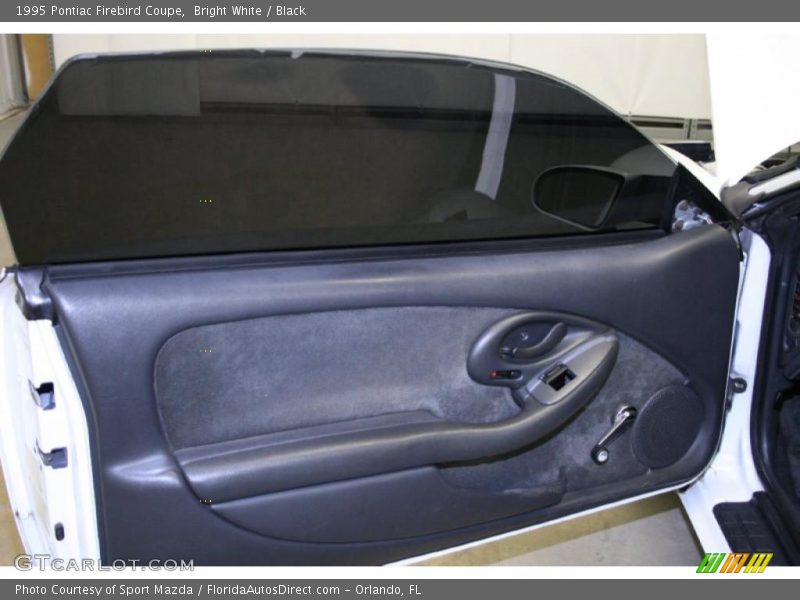 Bright White / Black 1995 Pontiac Firebird Coupe