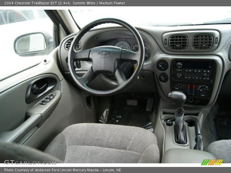 Summit White / Medium Pewter 2004 Chevrolet TrailBlazer EXT LS 4x4