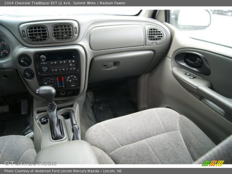 Summit White / Medium Pewter 2004 Chevrolet TrailBlazer EXT LS 4x4