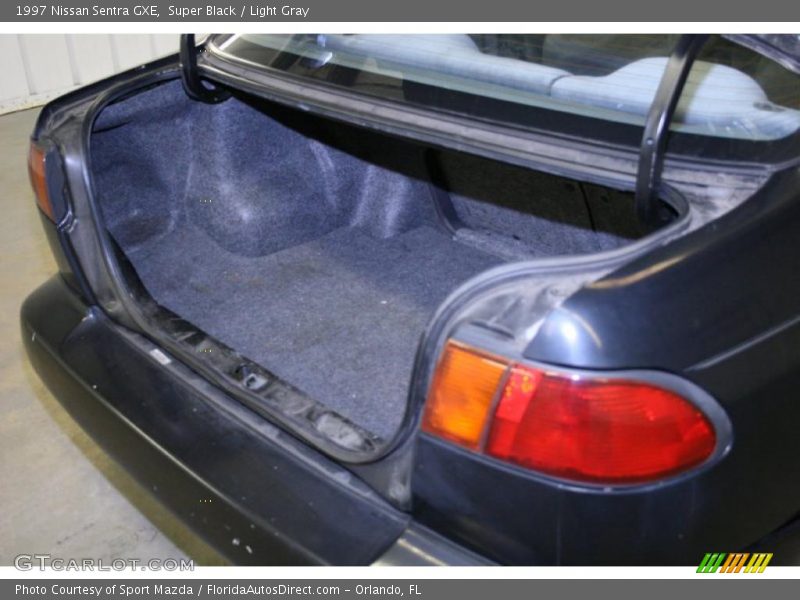 Super Black / Light Gray 1997 Nissan Sentra GXE