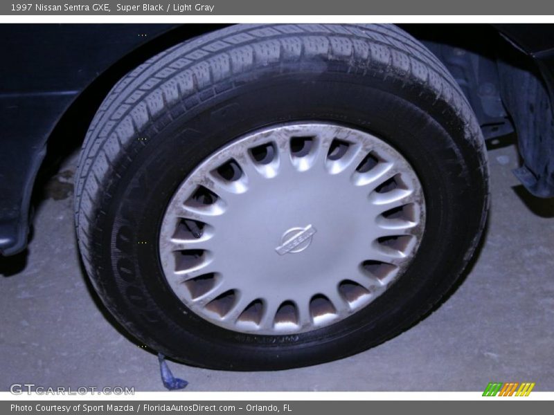 Super Black / Light Gray 1997 Nissan Sentra GXE