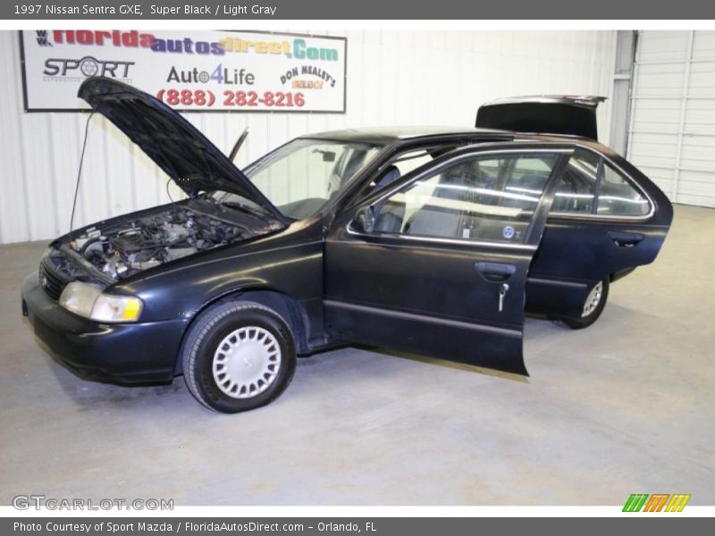 Super Black / Light Gray 1997 Nissan Sentra GXE