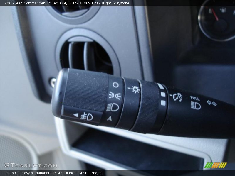 Black / Dark Khaki/Light Graystone 2006 Jeep Commander Limited 4x4