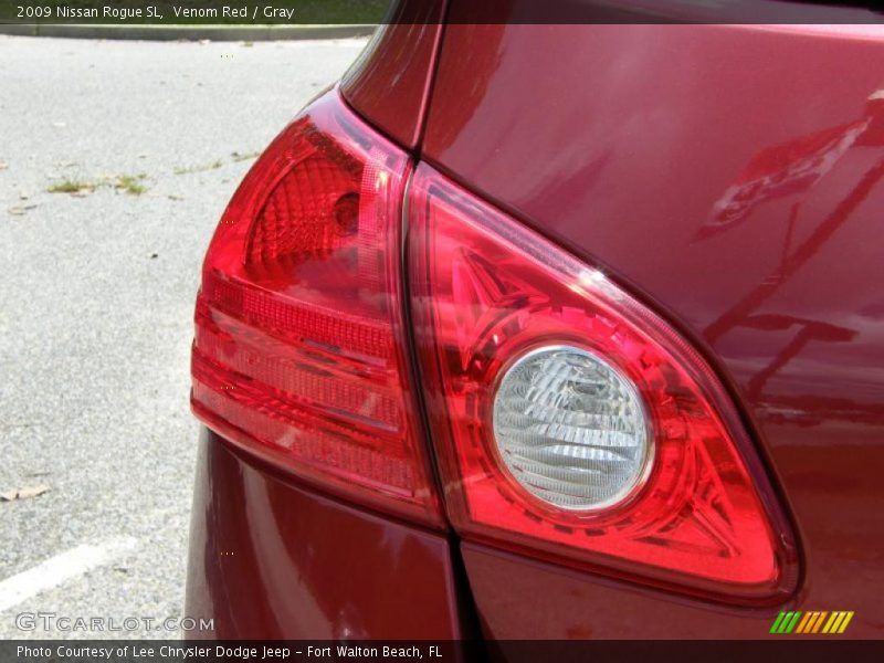 Venom Red / Gray 2009 Nissan Rogue SL