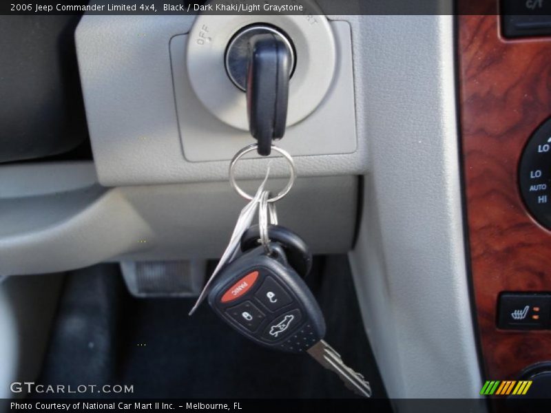 Black / Dark Khaki/Light Graystone 2006 Jeep Commander Limited 4x4