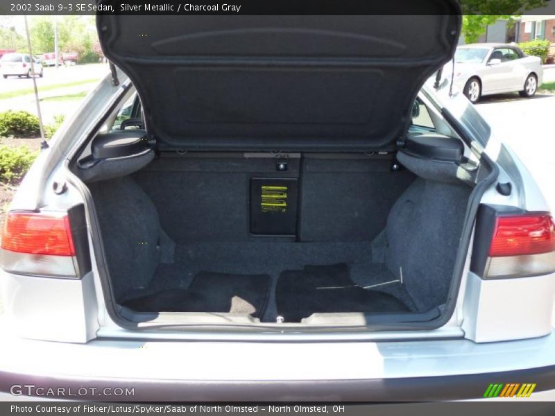Silver Metallic / Charcoal Gray 2002 Saab 9-3 SE Sedan