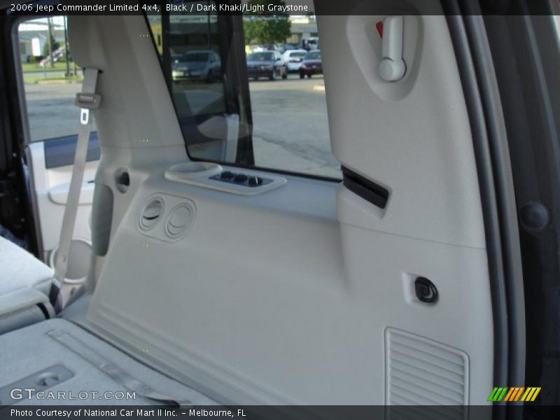 Black / Dark Khaki/Light Graystone 2006 Jeep Commander Limited 4x4