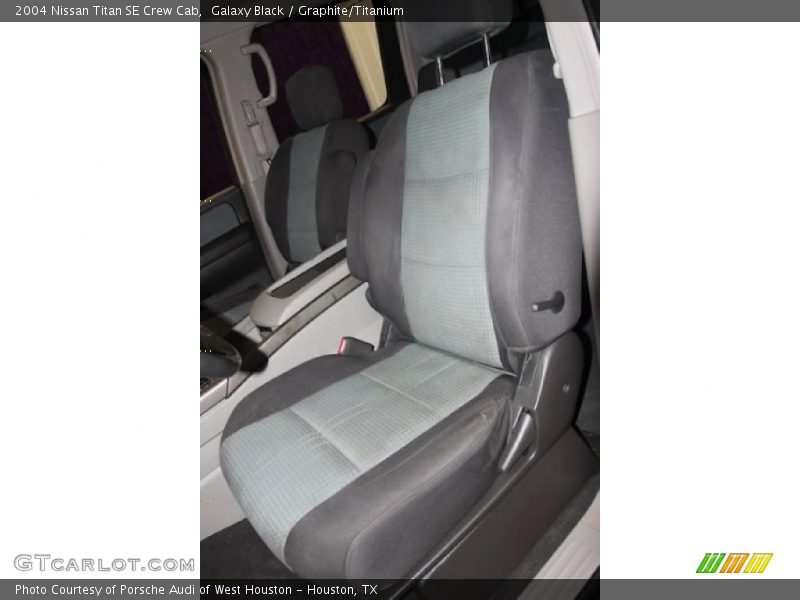 Galaxy Black / Graphite/Titanium 2004 Nissan Titan SE Crew Cab