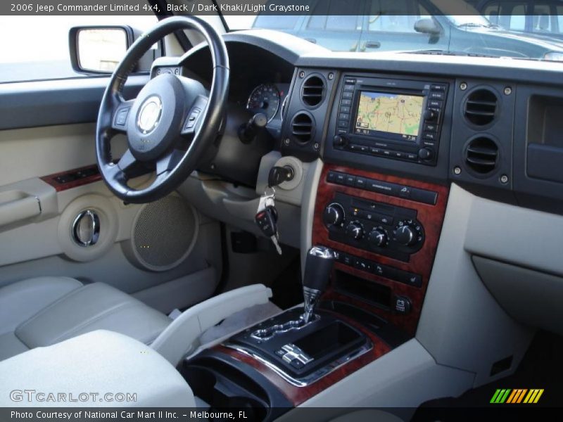 Black / Dark Khaki/Light Graystone 2006 Jeep Commander Limited 4x4