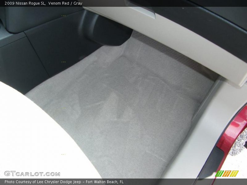Venom Red / Gray 2009 Nissan Rogue SL