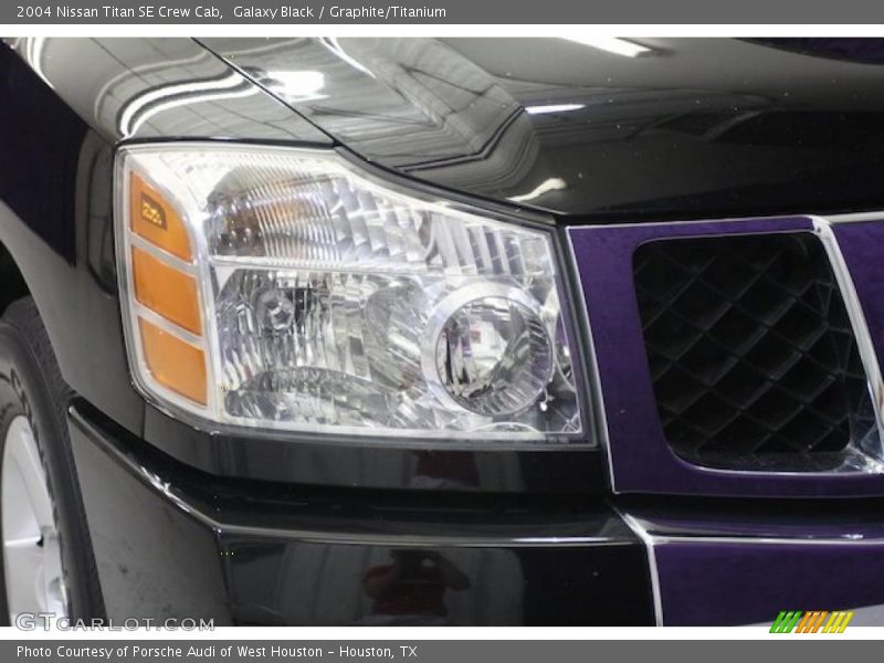 Galaxy Black / Graphite/Titanium 2004 Nissan Titan SE Crew Cab