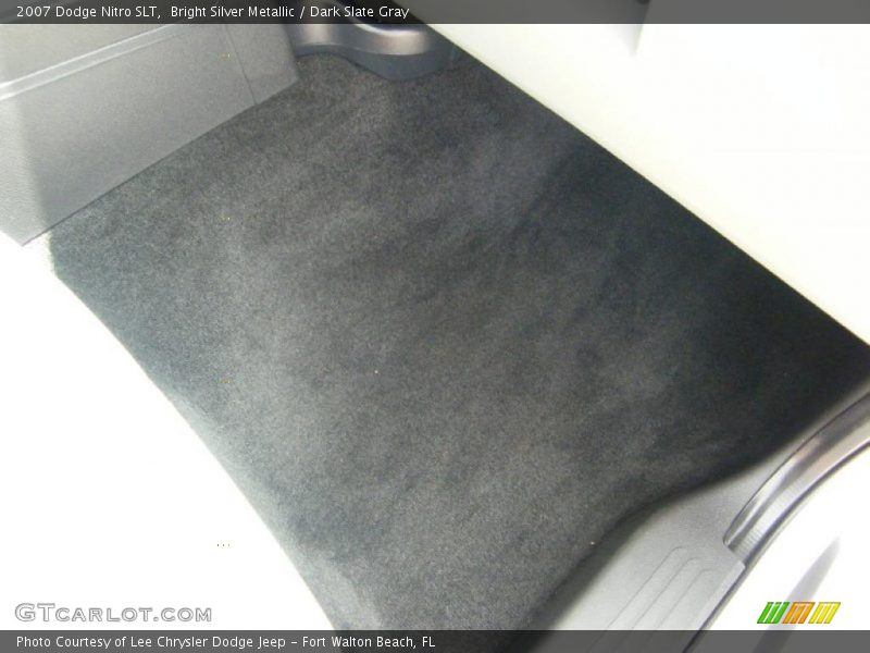 Bright Silver Metallic / Dark Slate Gray 2007 Dodge Nitro SLT