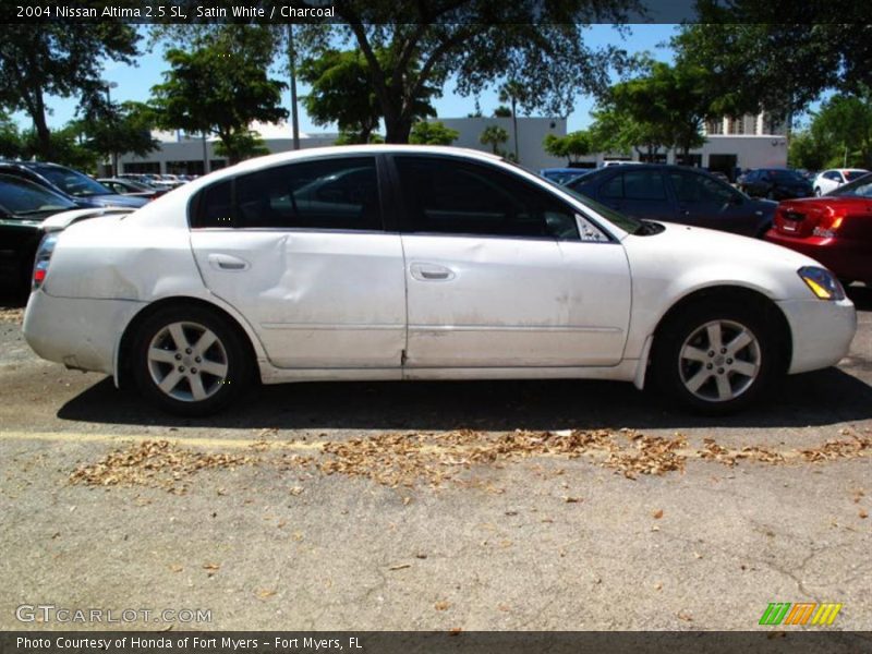 Satin White / Charcoal 2004 Nissan Altima 2.5 SL