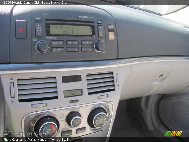 Ebony Black / Gray 2006 Hyundai Sonata GLS