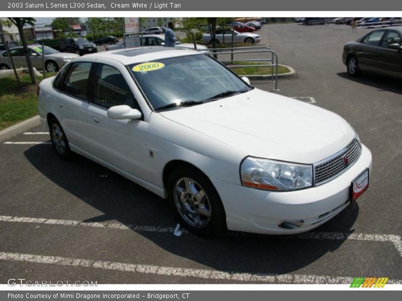 Cream White / Light Tan 2003 Saturn L Series L300 Sedan