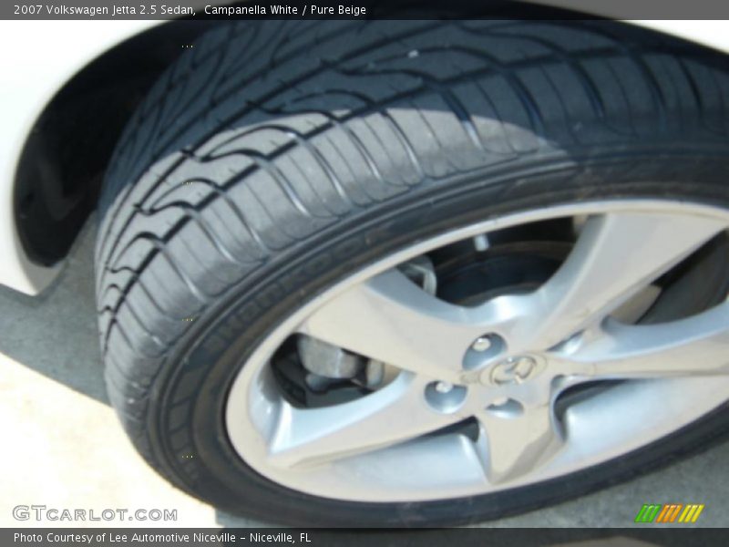 Campanella White / Pure Beige 2007 Volkswagen Jetta 2.5 Sedan
