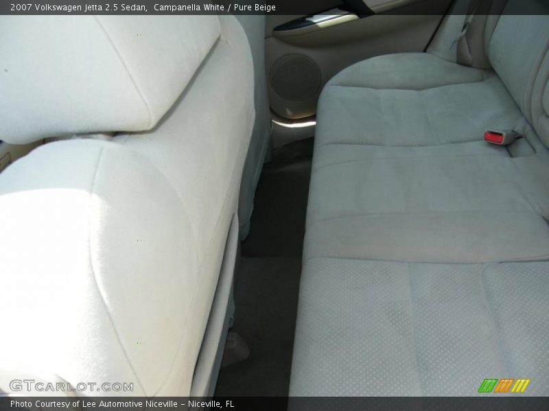 Campanella White / Pure Beige 2007 Volkswagen Jetta 2.5 Sedan