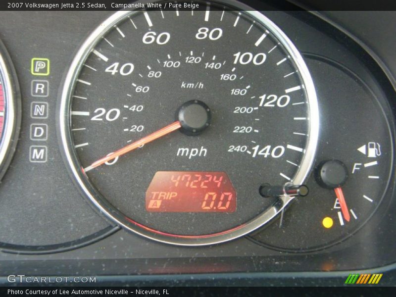 Campanella White / Pure Beige 2007 Volkswagen Jetta 2.5 Sedan