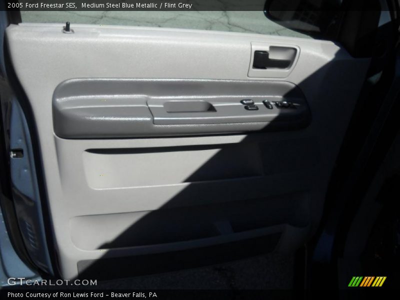 Medium Steel Blue Metallic / Flint Grey 2005 Ford Freestar SES