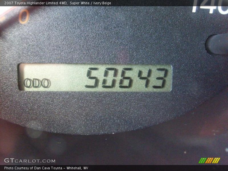 Super White / Ivory Beige 2007 Toyota Highlander Limited 4WD