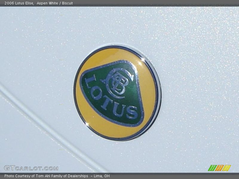 Aspen White / Biscuit 2006 Lotus Elise