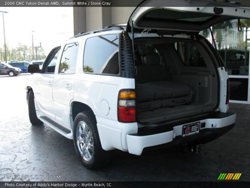 Summit White / Stone Gray 2006 GMC Yukon Denali AWD