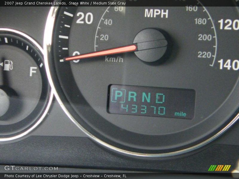 Stone White / Medium Slate Gray 2007 Jeep Grand Cherokee Laredo