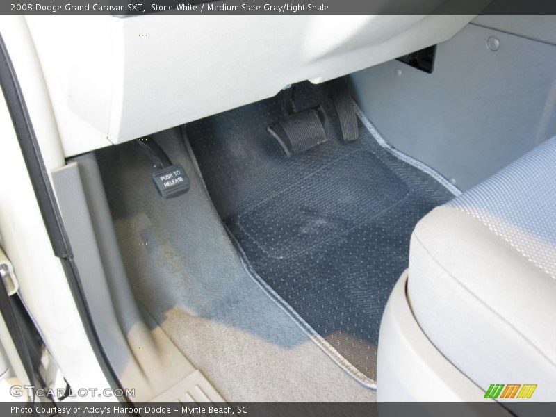 Stone White / Medium Slate Gray/Light Shale 2008 Dodge Grand Caravan SXT