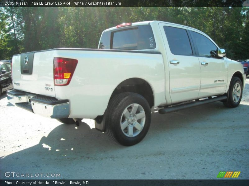 White / Graphite/Titanium 2005 Nissan Titan LE Crew Cab 4x4