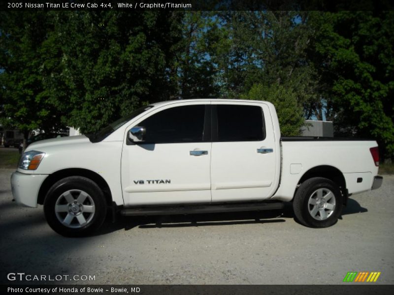 White / Graphite/Titanium 2005 Nissan Titan LE Crew Cab 4x4