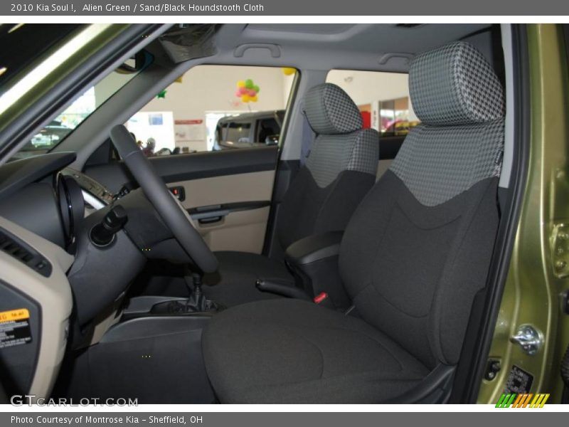 Alien Green / Sand/Black Houndstooth Cloth 2010 Kia Soul !