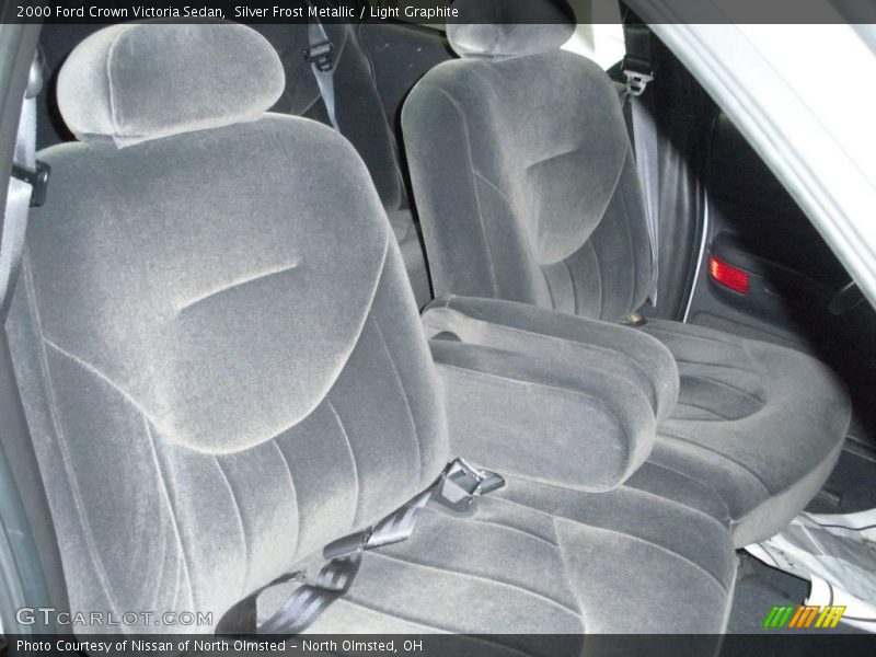 Silver Frost Metallic / Light Graphite 2000 Ford Crown Victoria Sedan