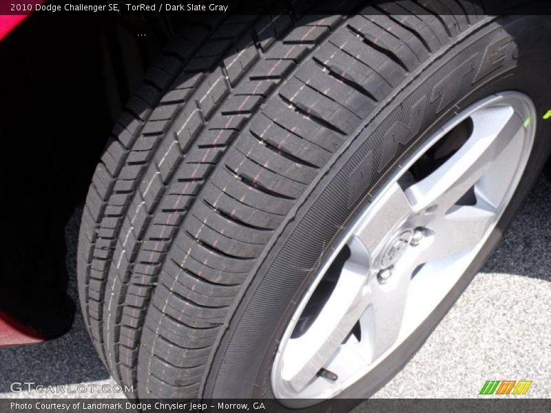 TorRed / Dark Slate Gray 2010 Dodge Challenger SE