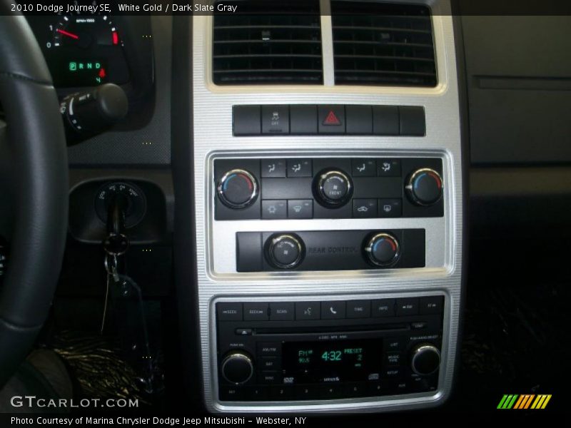 White Gold / Dark Slate Gray 2010 Dodge Journey SE