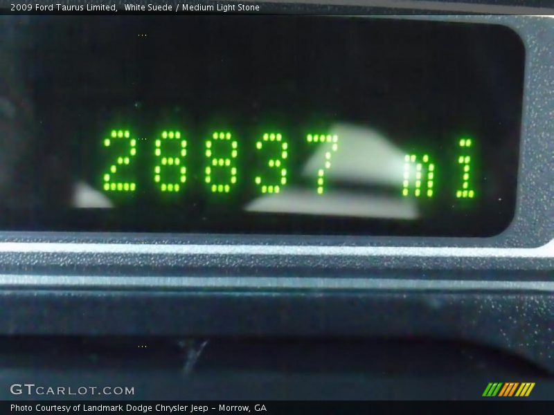 White Suede / Medium Light Stone 2009 Ford Taurus Limited