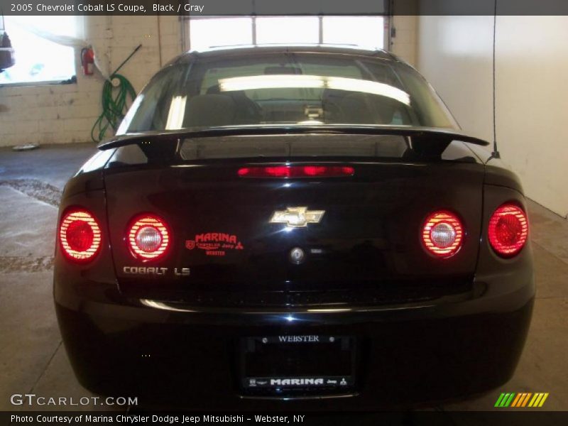 Black / Gray 2005 Chevrolet Cobalt LS Coupe