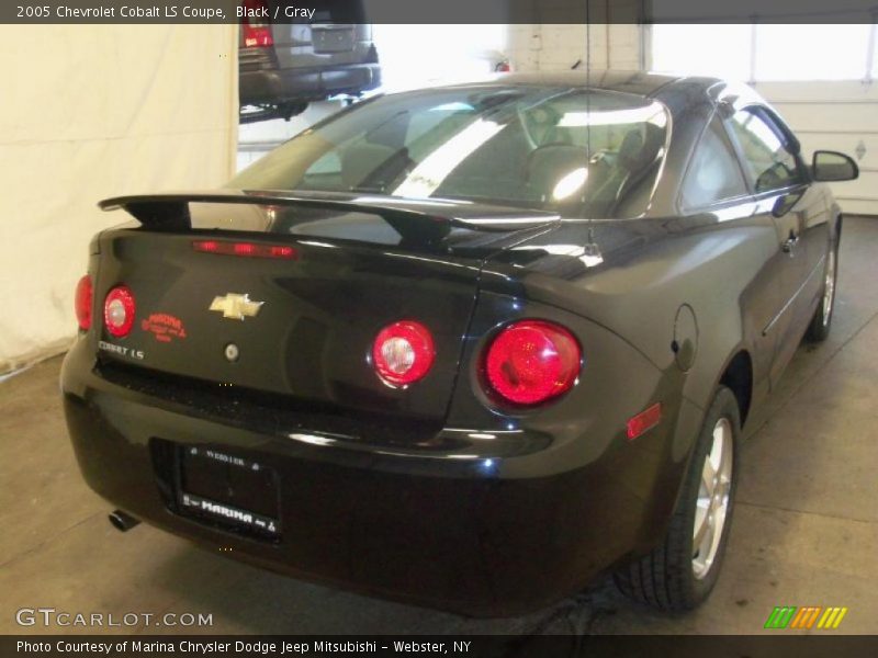 Black / Gray 2005 Chevrolet Cobalt LS Coupe