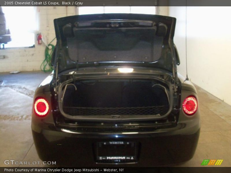 Black / Gray 2005 Chevrolet Cobalt LS Coupe