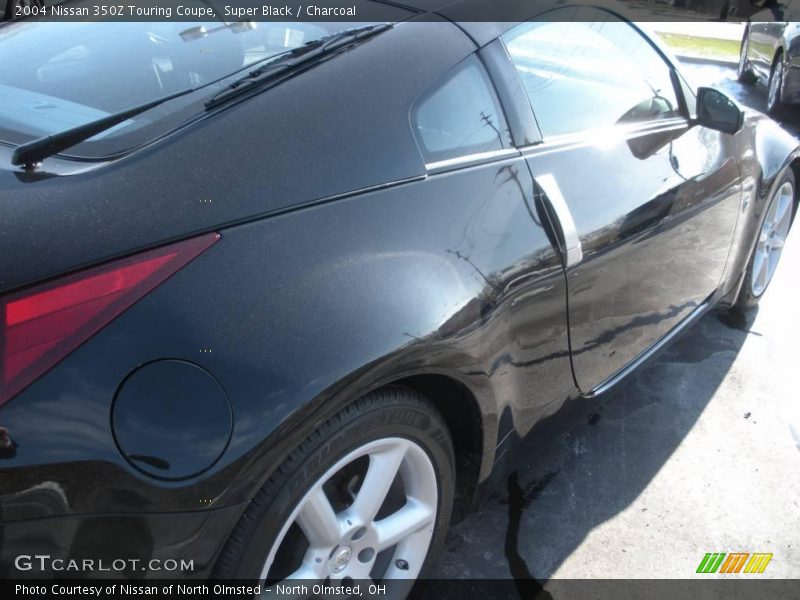 Super Black / Charcoal 2004 Nissan 350Z Touring Coupe