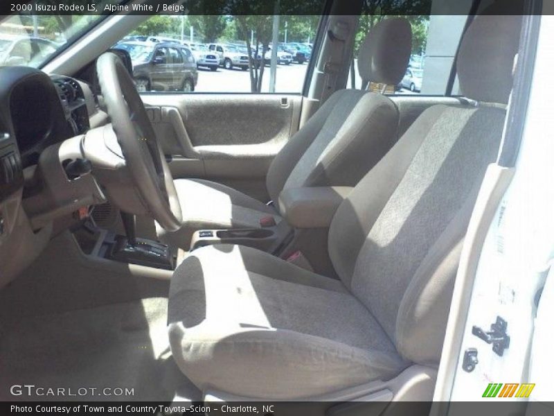 Alpine White / Beige 2000 Isuzu Rodeo LS