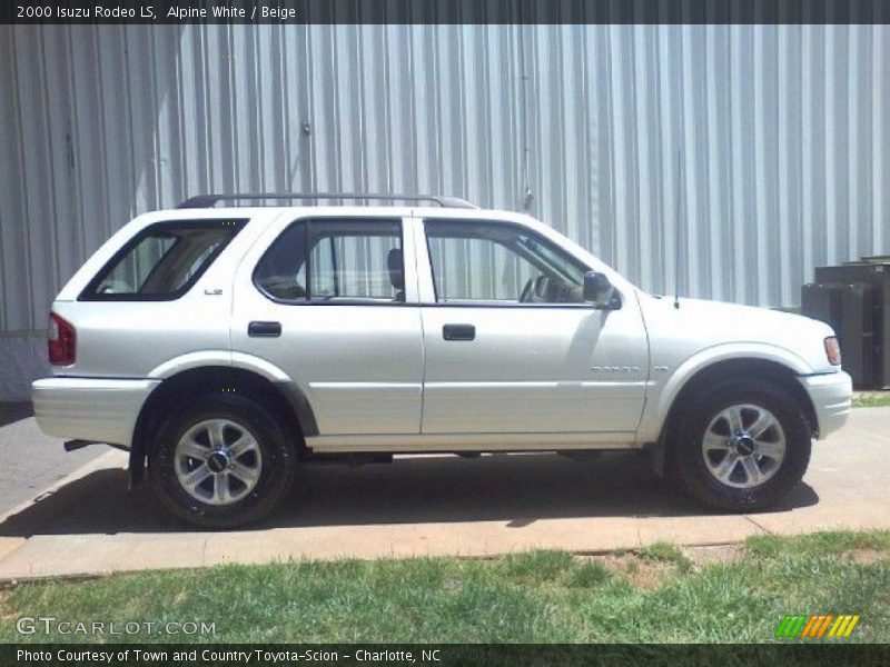 Alpine White / Beige 2000 Isuzu Rodeo LS