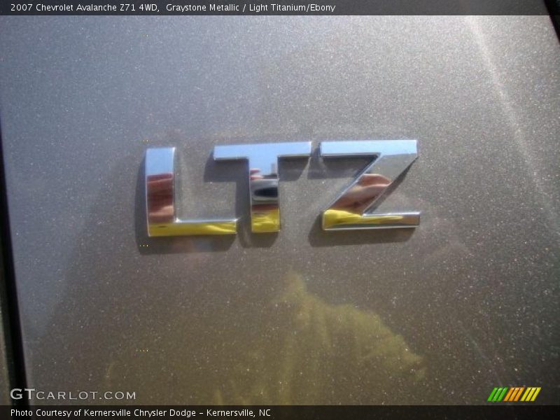 Graystone Metallic / Light Titanium/Ebony 2007 Chevrolet Avalanche Z71 4WD