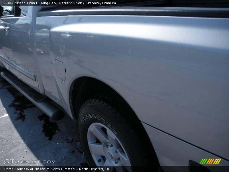Radiant Silver / Graphite/Titanium 2004 Nissan Titan LE King Cab