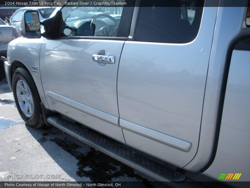 Radiant Silver / Graphite/Titanium 2004 Nissan Titan LE King Cab