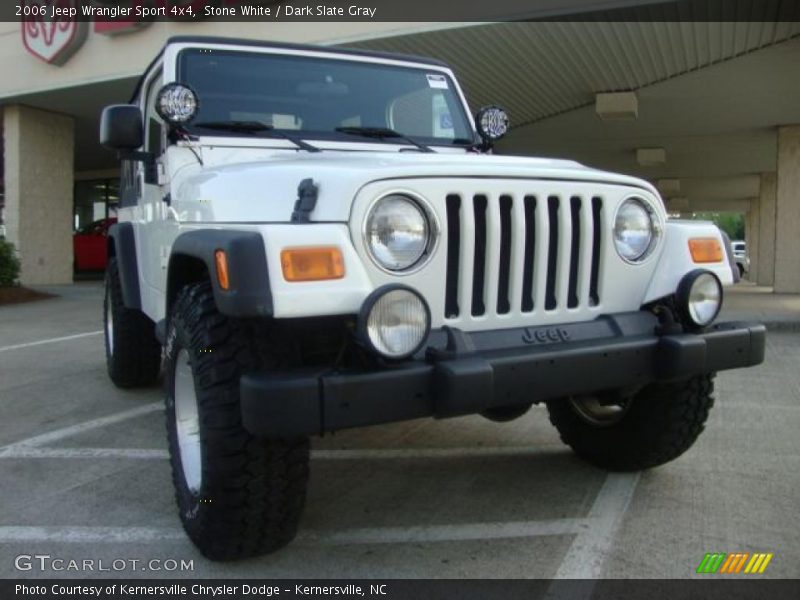 Stone White / Dark Slate Gray 2006 Jeep Wrangler Sport 4x4