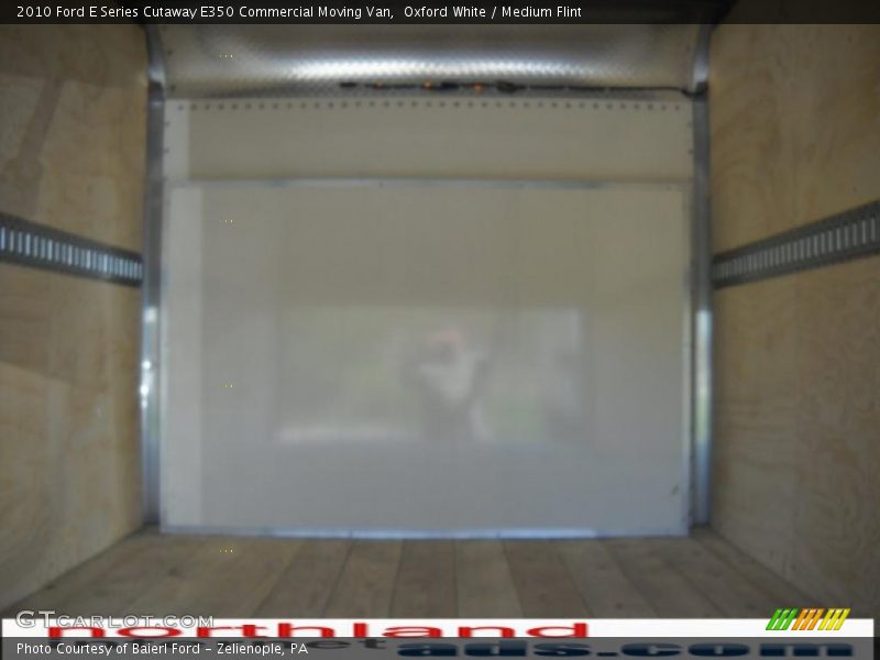 Oxford White / Medium Flint 2010 Ford E Series Cutaway E350 Commercial Moving Van