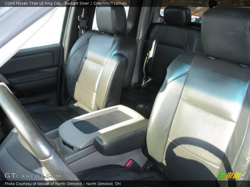 Radiant Silver / Graphite/Titanium 2004 Nissan Titan LE King Cab