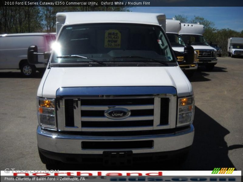 Oxford White / Medium Flint 2010 Ford E Series Cutaway E350 Commercial Utility